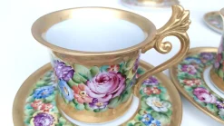 Kaffeetassen aus Capodimonte Porzellan mit Blumenmotiven, 6 . Set