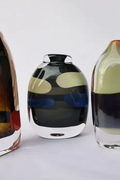 Kaiho III Vase aus mundgeblasenem Glas von Pia Wüstenberg