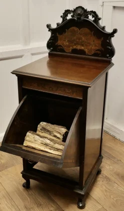 Kaminbegleitung, Ende 19. Jh., 1890er
