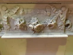 Kamin im Louis XVI Stil aus weißem Carrara Marmor, 1800er
