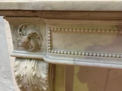 Kamin im Louis XVI Stil aus weißem Carrara Marmor, 1800er