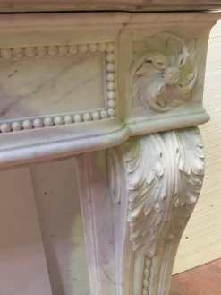 Kamin im Louis XVI Stil aus weißem Carrara Marmor, 1800er