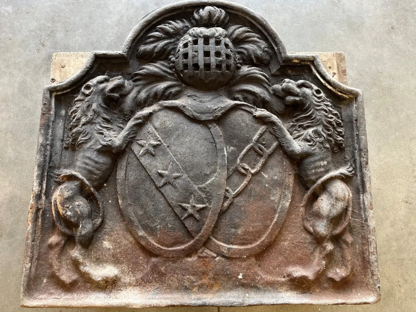 Kaminschild aus Gusseisen von a Castle in Anjou, 1700