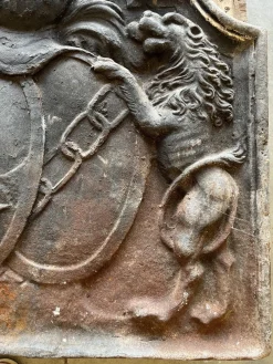Kaminschild aus Gusseisen von a Castle in Anjou, 1700