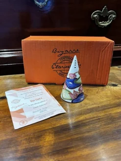 Kegelförmiger Zuckerstreuer von Clarice Cliff