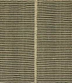 Kelim mit strukturierten cremeweißen und schwarzen Streifen von Rug&Kilim