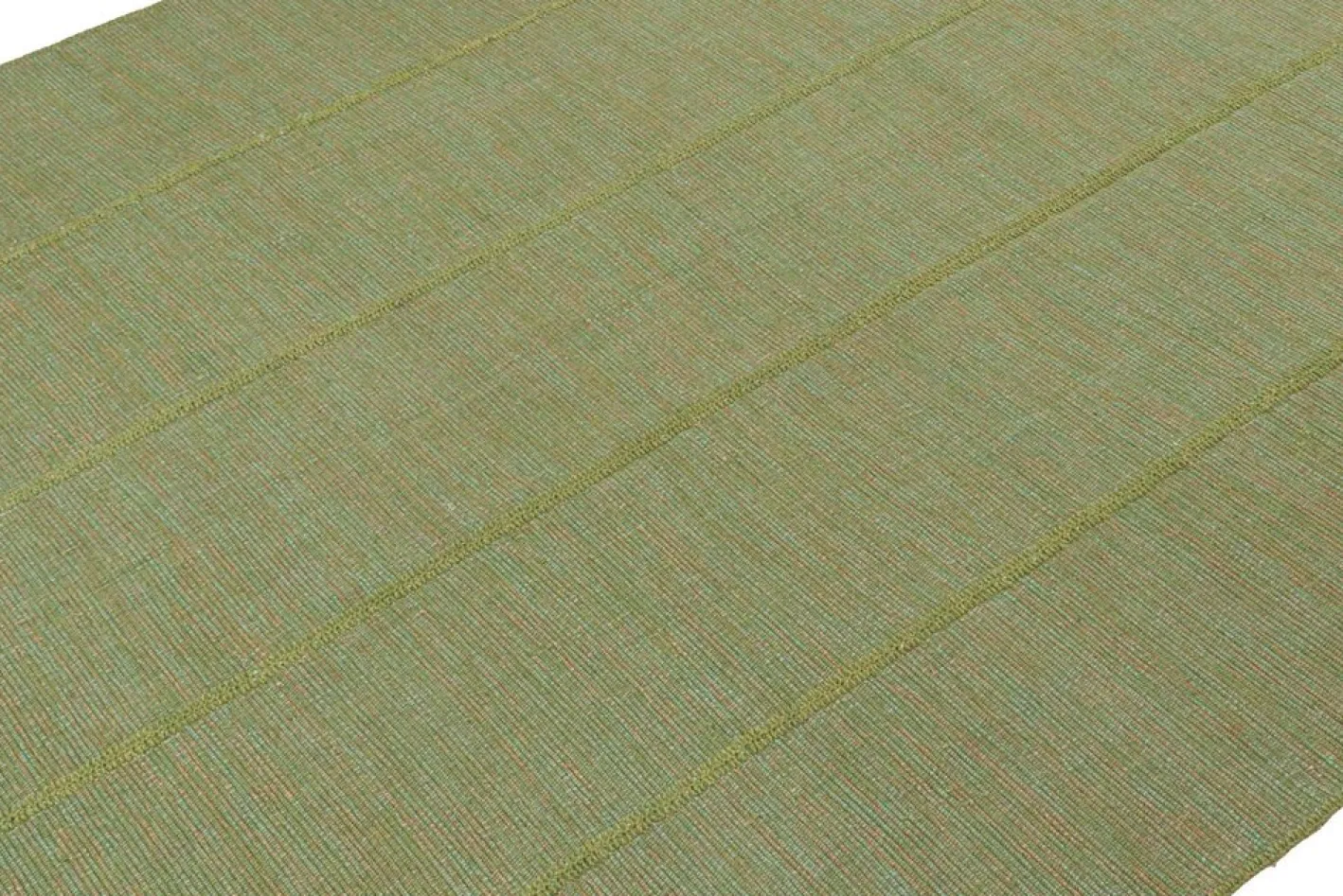 Kelim Teppich in Grün mit Petrol und Rosa Akzenten von Rug&Kilim