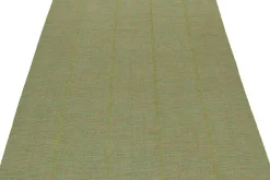 Kelim Teppich in Grün mit Petrol und Rosa Akzenten von Rug&Kilim