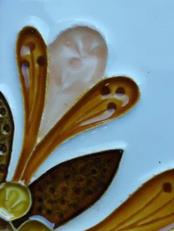 Keramikfliesen von Roger Capron