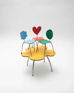 Kindertisch und Stühle von Agatha Ruiz De La Prada für Amat-3, Spanien, 1990er, 4er Set