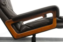 King Stuhl aus Braunem Leder von André Vandenbeuck für Strässle, 1960er