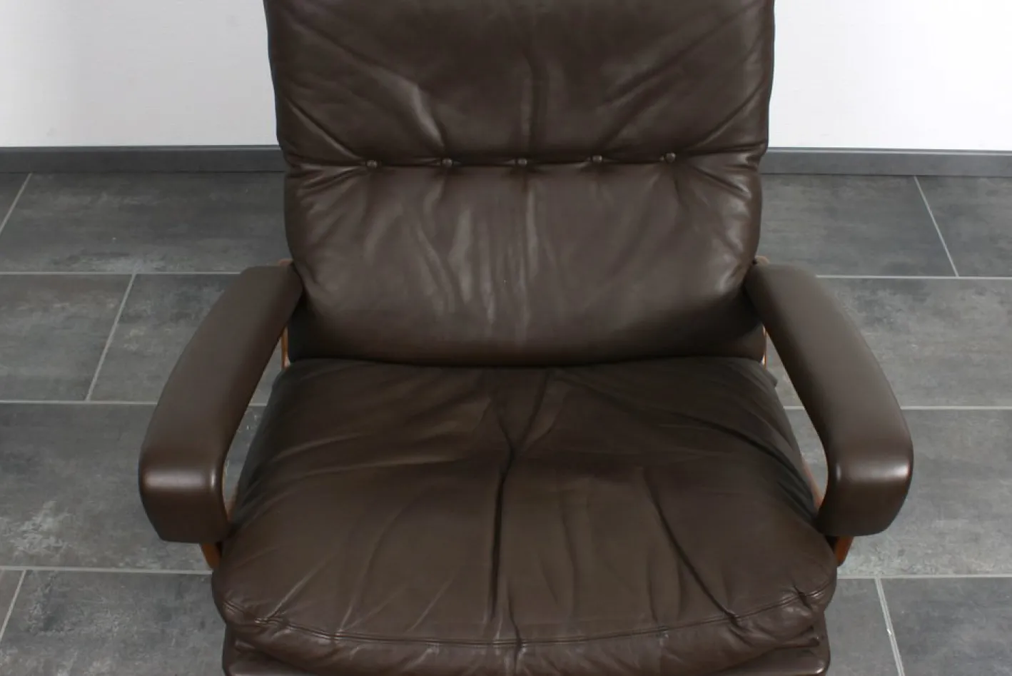 King Stuhl aus Braunem Leder von André Vandenbeuck für Strässle, 1960er