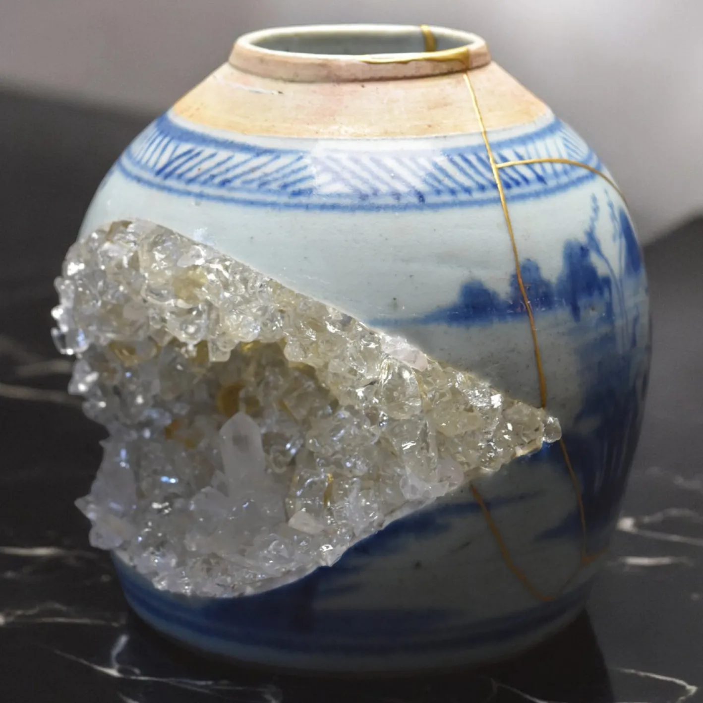 Kintsugi Geode Vase von Myriam Greff