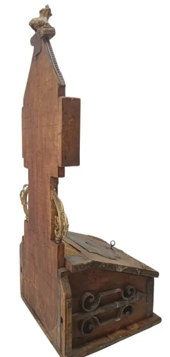 Kirchliche Almosendose aus Bronze und Holz