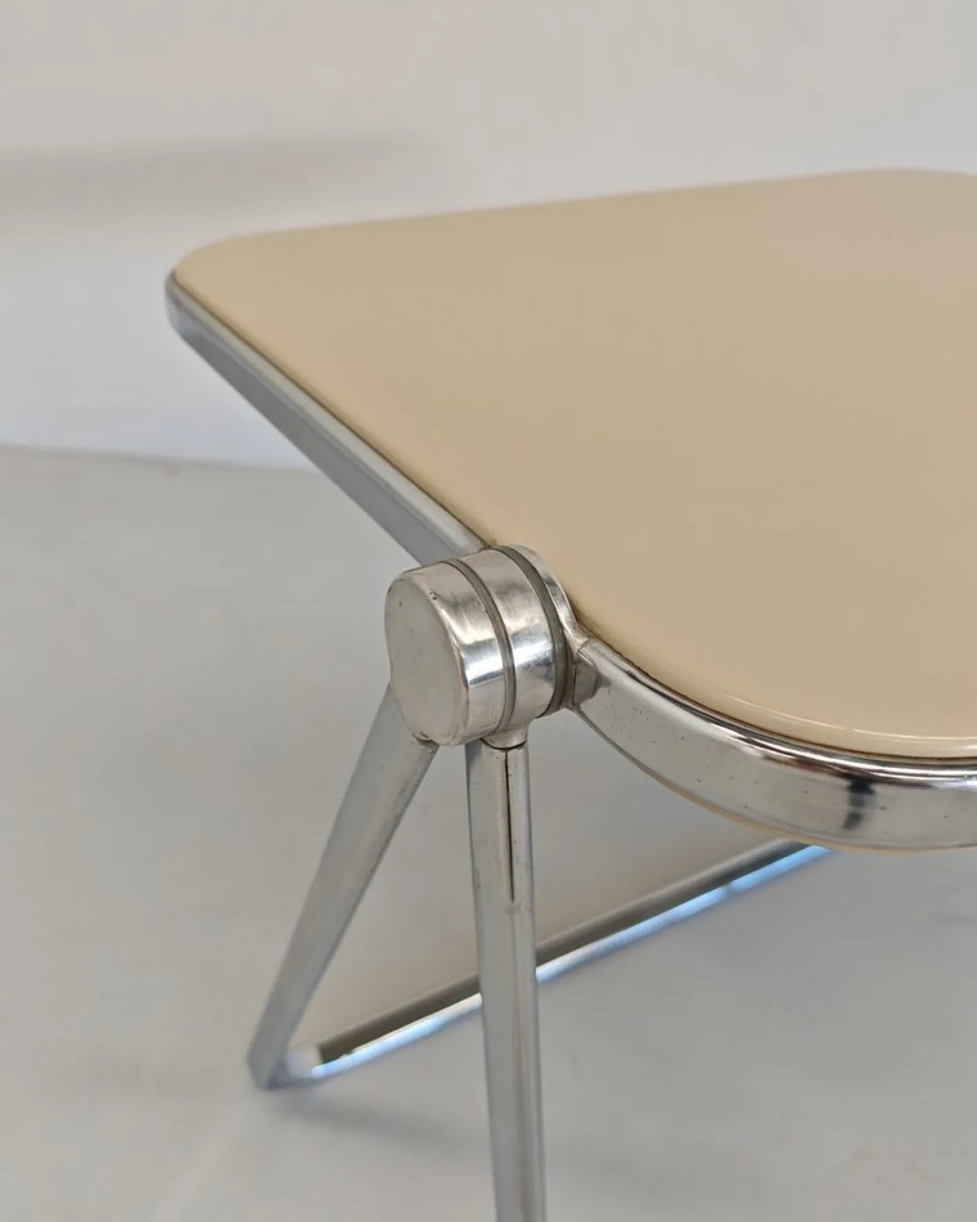 Klappbarer Schreibtisch von Platone G. Piretti für Anonima Castelli, 1970er