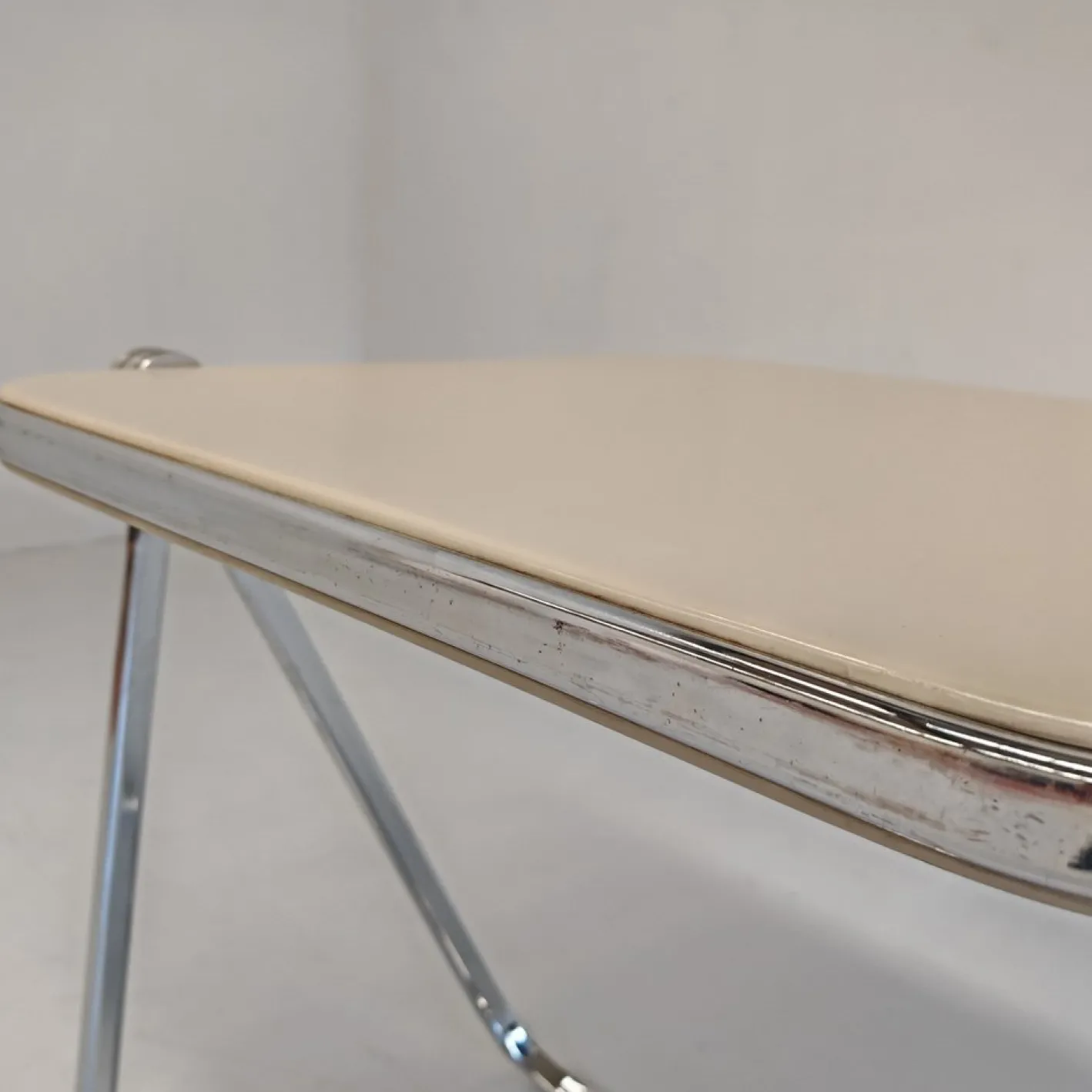 Klappbarer Schreibtisch von Platone G. Piretti für Anonima Castelli, 1970er