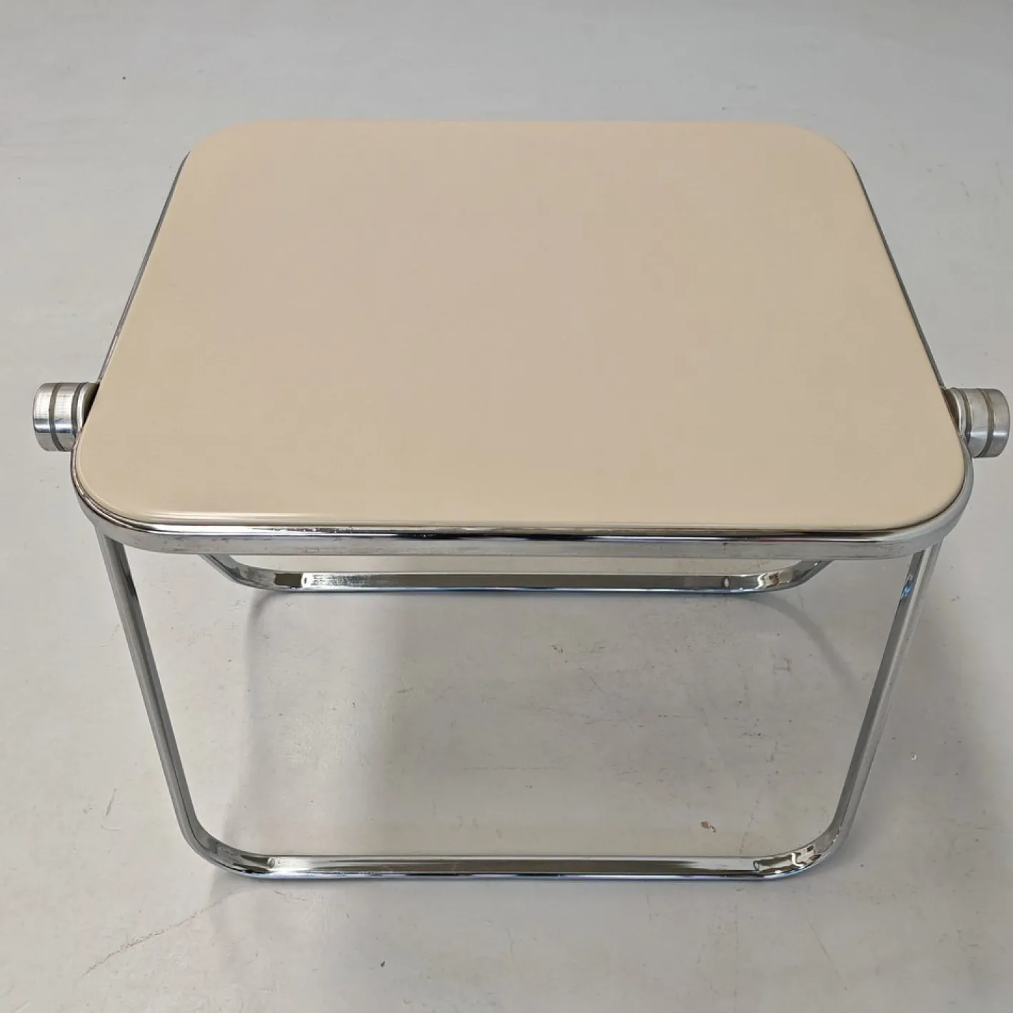 Klappbarer Schreibtisch von Platone G. Piretti für Anonima Castelli, 1970er