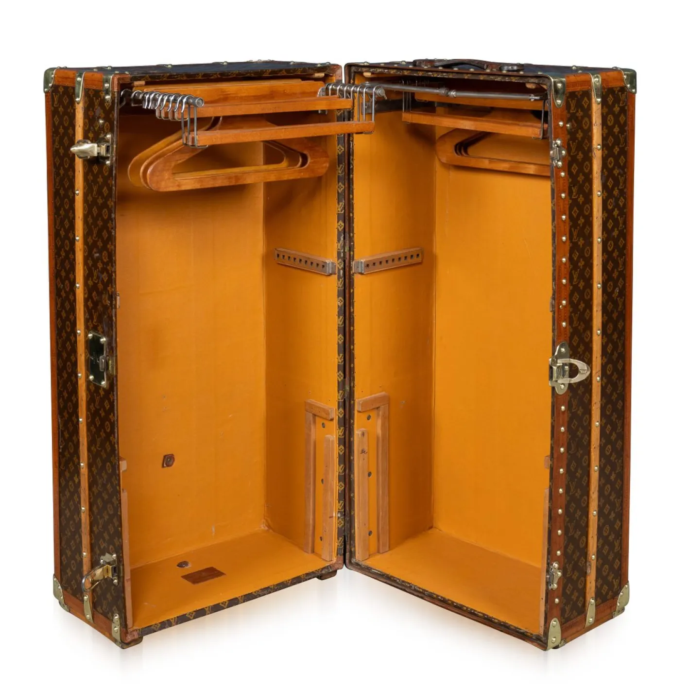 Kleiderschrank-Truhe mit monogrammiertem Leinen von Louis Vuitton, 1930er