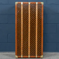 Kleiderschrank-Truhe mit monogrammiertem Leinen von Louis Vuitton, 1930er