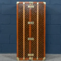 Kleiderschrank-Truhe mit monogrammiertem Leinen von Louis Vuitton, 1930er