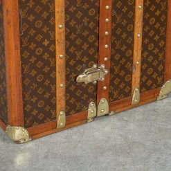 Kleiderschrank-Truhe mit monogrammiertem Leinen von Louis Vuitton, 1930er