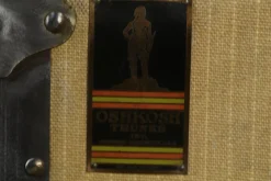 Kleiderschrank von Oshkosh, 1920er