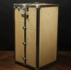 Kleiderschrank von Oshkosh, 1920er