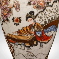 Kleine chinesische Vintage Satsuma Vase aus Keramik & Baluster Urne, 1960er