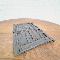 Kleine geschnitzte Getreidespeichertür, 1970er