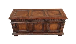 Kleine Kommode aus geschnitzter Eiche im Stil der Renaissance, 1920