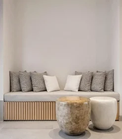 Kleiner Beistelltisch aus Blattgold & Gelbgold von Reda Amalou Design