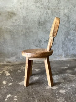 Kleiner Kinderstuhl aus Teak naturblond mit Drei-Stangen-Rückenlehne