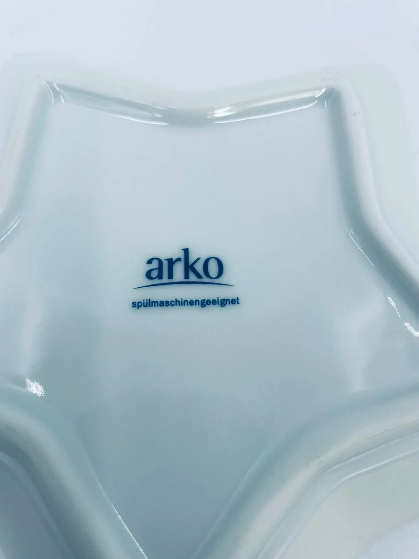 Kleiner Porzellanteller von Arko, 1989