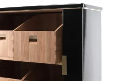 Kleiner Schrank von Magdalena Tekieli
