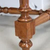 Kleiner Schreibtisch aus Nussholz, 1920er