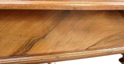 Kleiner Schreibtisch aus Nussholz, 1920er