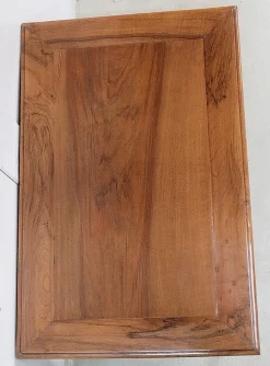 Kleiner Schreibtisch aus Nussholz, 1920er