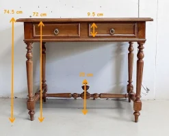 Kleiner Schreibtisch aus Nussholz, 1920er