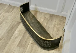 Kleiner viktorianischer Kotflügel aus Messing und Eisen