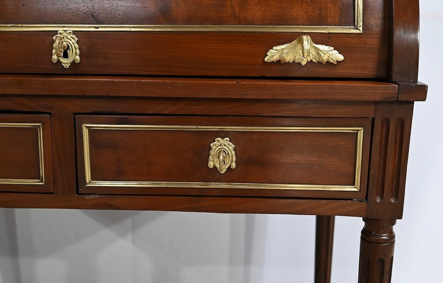 Kleiner zylinderförmiger Louis XVI Sekretär