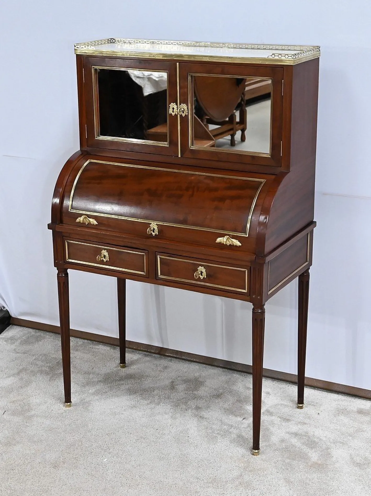 Kleiner zylinderförmiger Louis XVI Sekretär