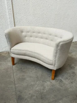 Kleines Mid-Century Banana Sofa, Dänemark, 1970er