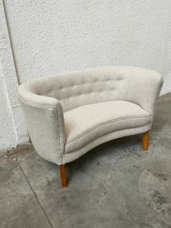 Kleines Mid-Century Banana Sofa, Dänemark, 1970er