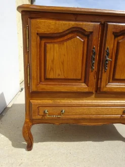 Kleines Sideboard aus heller Eiche mit drehbarer Platte, 1980er