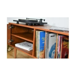 Kleines Sideboard von Pastform