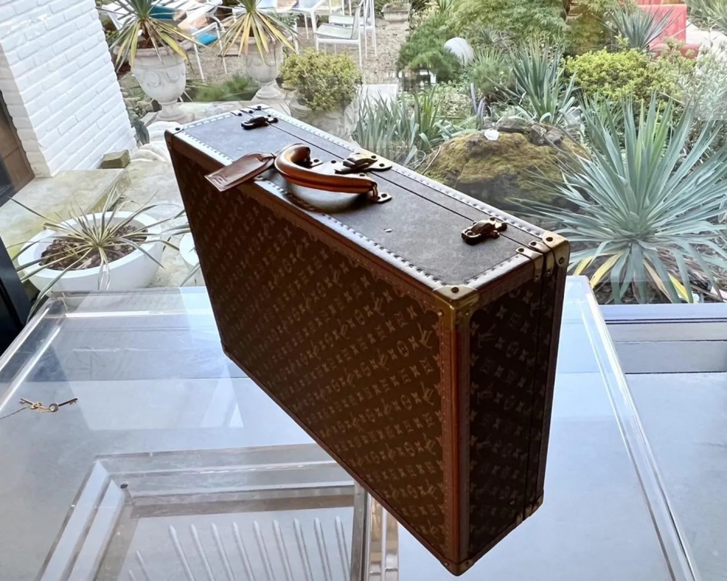 Koffer Alzer von Louis Vuitton, Frankreich