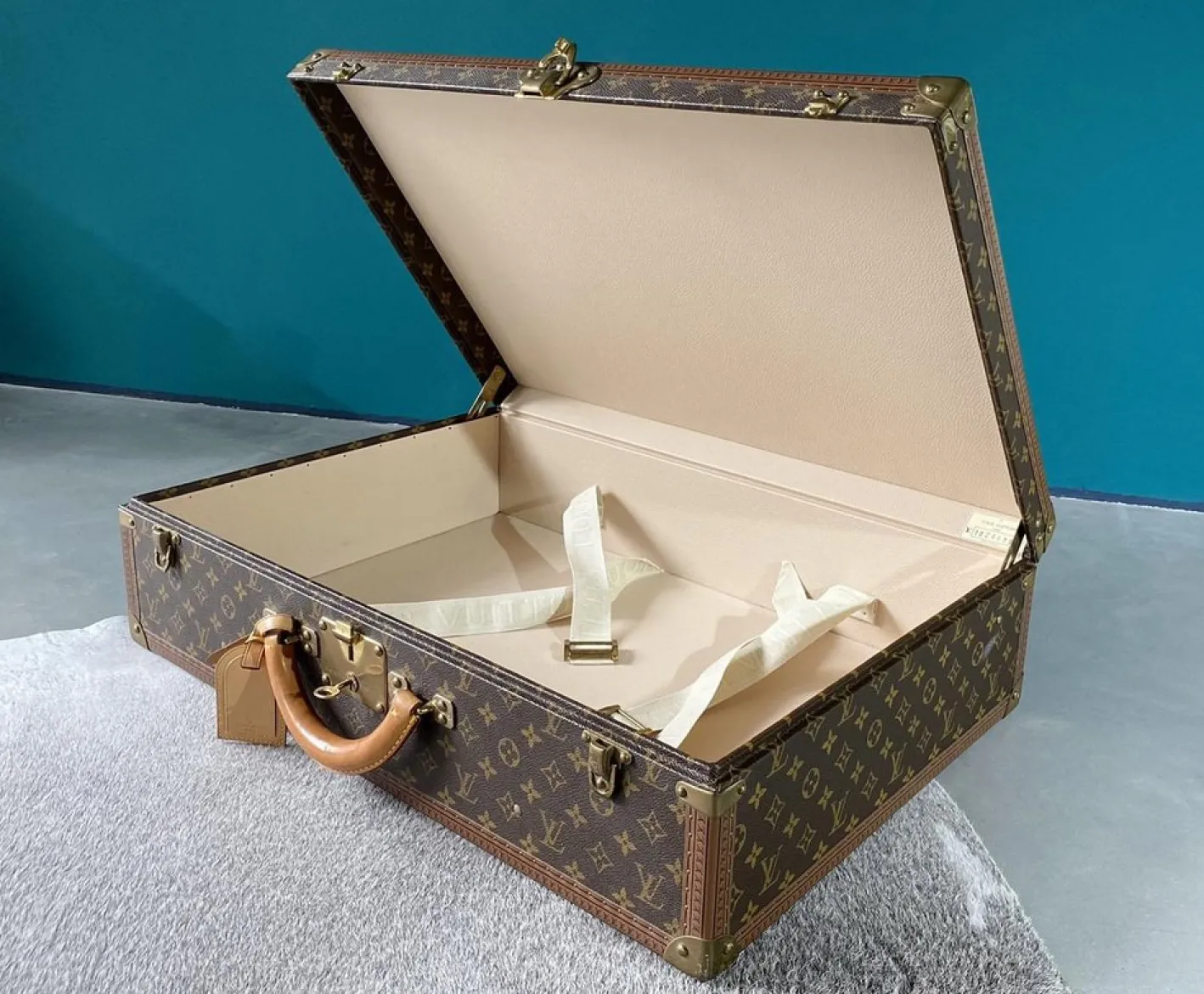 Koffer Alzer von Louis Vuitton, Frankreich
