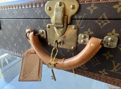 Koffer Alzer von Louis Vuitton, Frankreich
