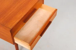 Komplett restaurierter dänischer Nachttisch aus Teak, 1970er