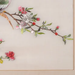 Koreanische Vintage Art Deco Anzeigetafel mit Seidenbaumwollstickerei, 1930er